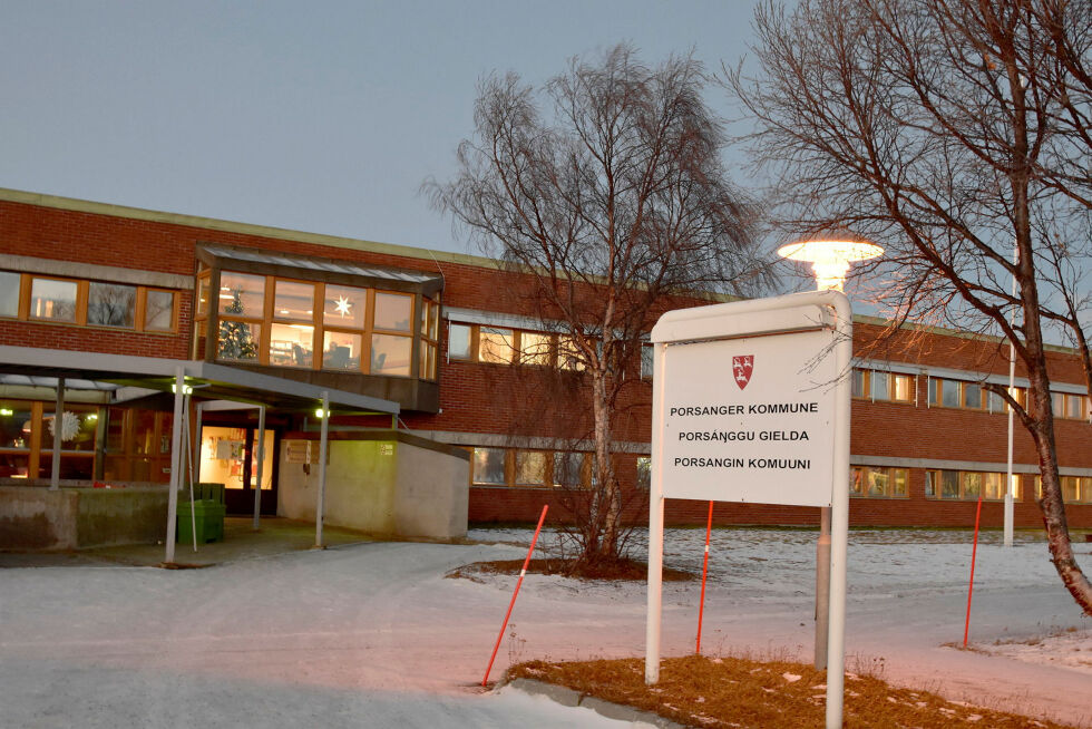 Dispensasjonsutvalget for motorferdsel og formannskapet er de to eneste kommunale møtene igjen i januar, utover det er hele møterekken utsatt.
 Foto: Sara Olaussen Stensvold