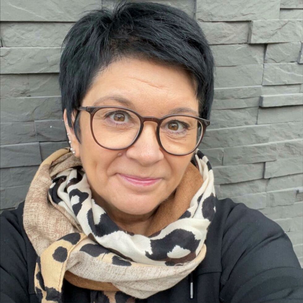 Sara-Kristine Loso fra Kautokeino blir rådgiver på Stortinget for lista Pasientfokus. – Det blir en ny utfordring, sier Loso, med lang erfaring innen helseledelse. Foto: privat.