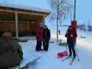 Slipper folk inn i varmen