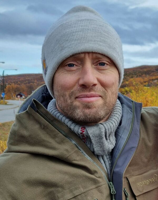 Spiller inn krigsfilm i Nuorgam