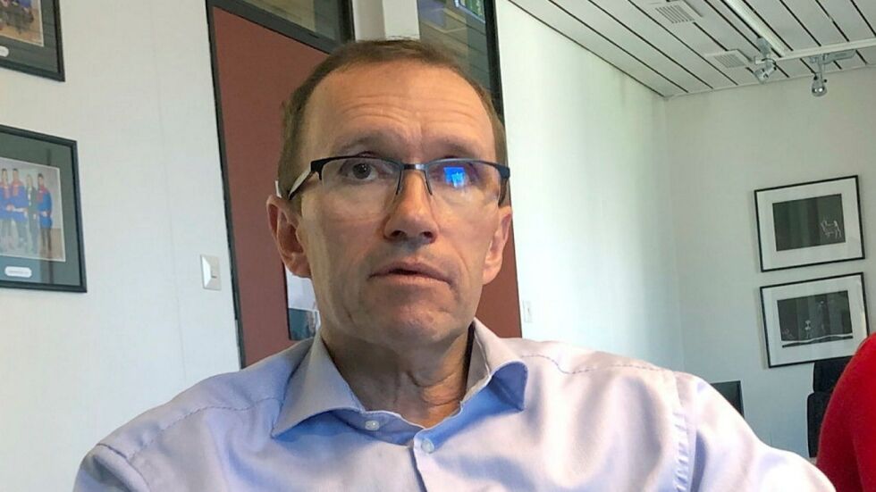 Klima- og miljøminister Espen Barth Eide forsvarer Solberg-regjeringas utestenging av Sametinget og fastboende samer fra motorferdsellovutvalget.
 Foto: Stein Torger Svala
