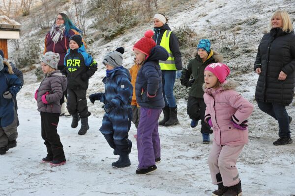 «Si hei! Vær en venn! BlimE!»