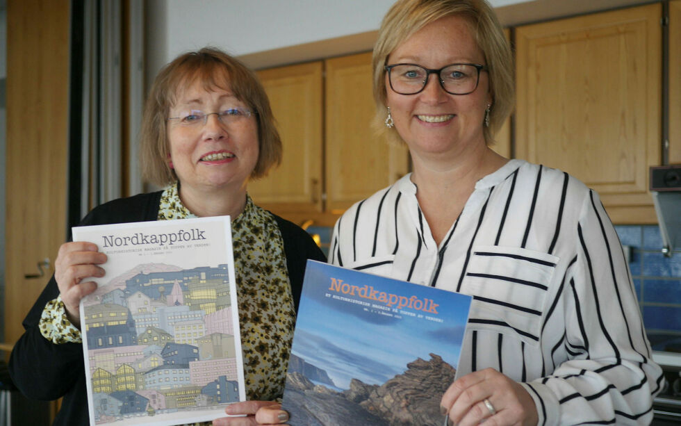 Marit Tjernstad (til venstre) og Heidi Holmgren ønsker bidrag fra folk når de nå er i gang med å lage tredje utgave av det kulturhistoriske magasinet «Nordkappfolk».
Foto: Geir Johansen