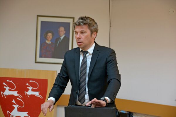 Aktor vil ha fengsel i to år og tre måneder