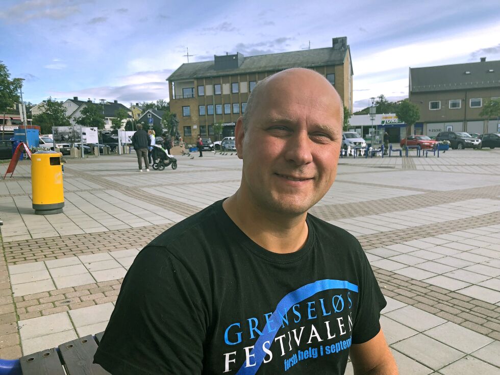 Stian Labahå konstaterer at han har truffet med årets Grenseløsfestival-program.
 Foto: Birgitte Wisur Olsen
