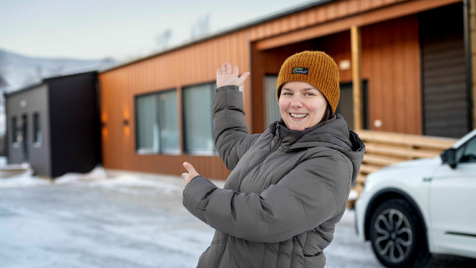 Anja Tellervo Hansen i Sápmi næringshage er veldig fornøyd med de nye lokalene.
 Foto: Cecilie Bergan Stuedal