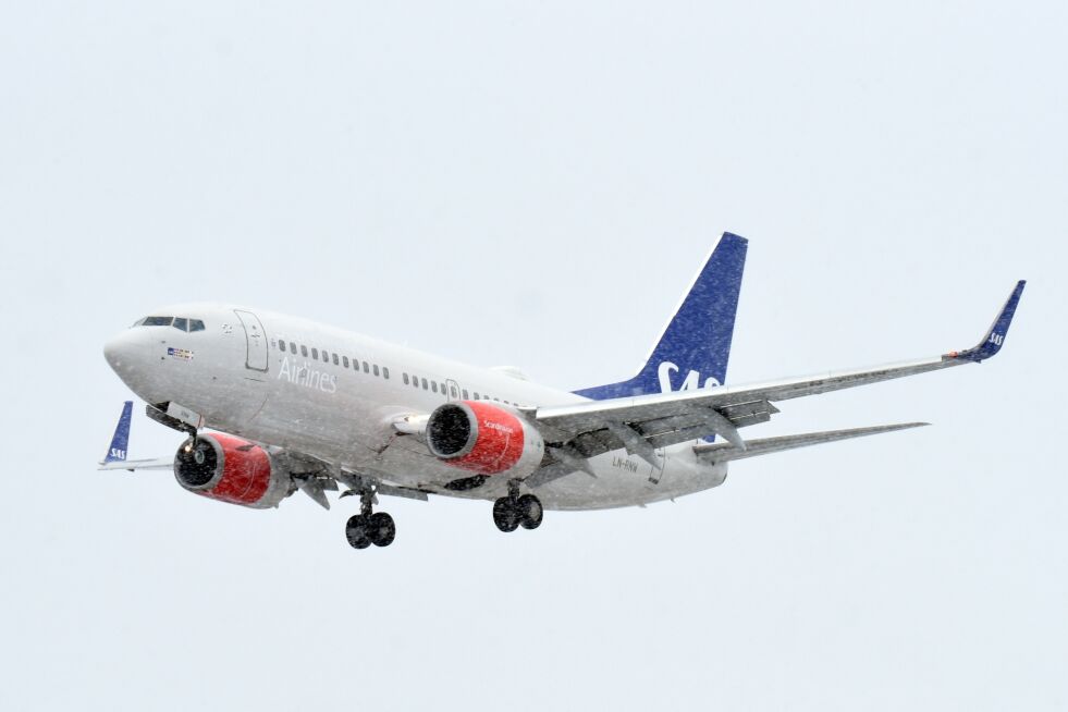 Her går direkteflyet fra Oslo inn for landing på Banak i Lakselv. Til Oddjos store fryd!
 Foto: Marius Thorsen