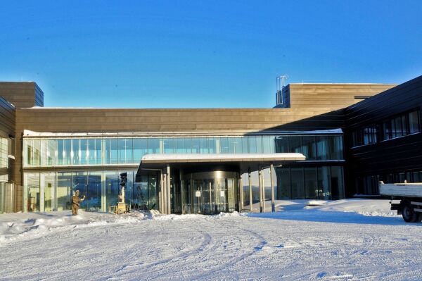 To innlagt med corona i Kirkenes