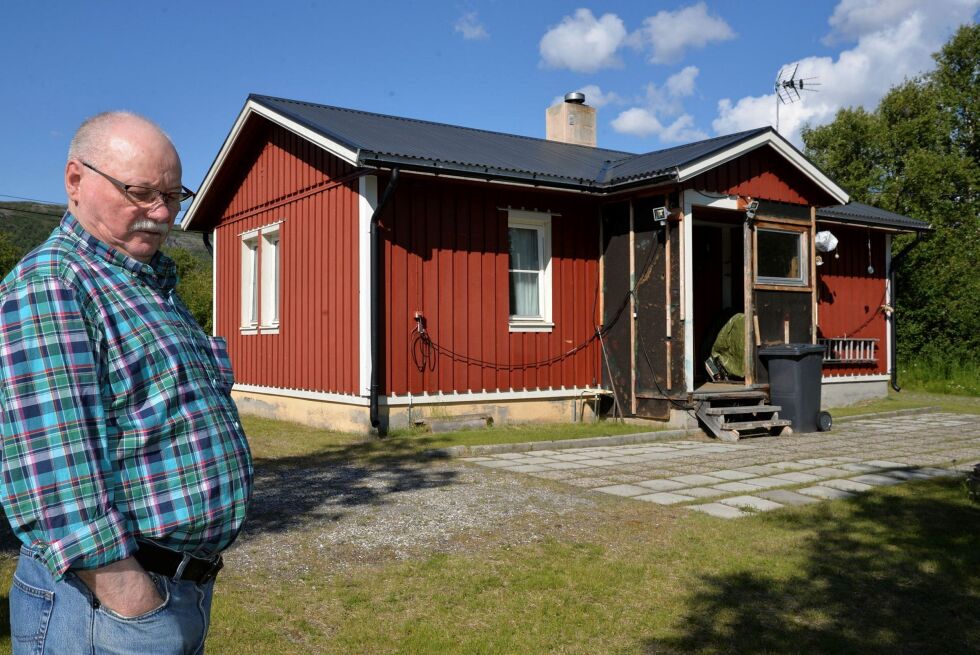 Ås­mund Aron­sen vil i nær­mes­te frem­tid en­de­lig få rik­tig fak­tu­ra på ei­en­doms­skatt 2020 for sitt lil­le hus i Kle­met­stad­vei­en.
 Foto: Sonja E. Andersen (Arkiv)