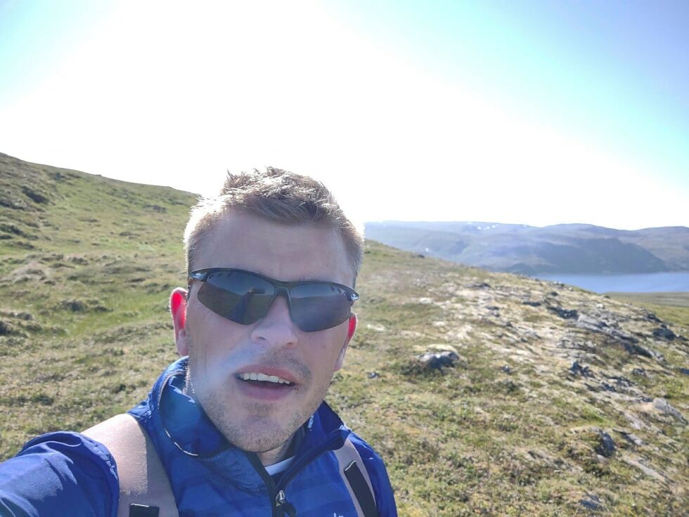 Tim-Nicolai på en av fjellturene han tok seg tid til i løpet av ferien.
 Foto: Privat
