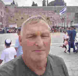 Martin er ikke redd midt i krigens Israel