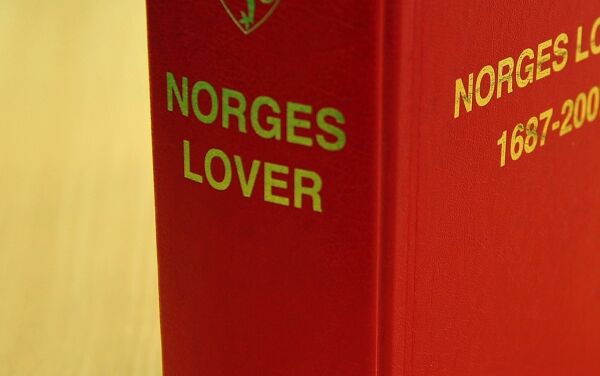 Er Grunnloven kakepynt for regjeringen?