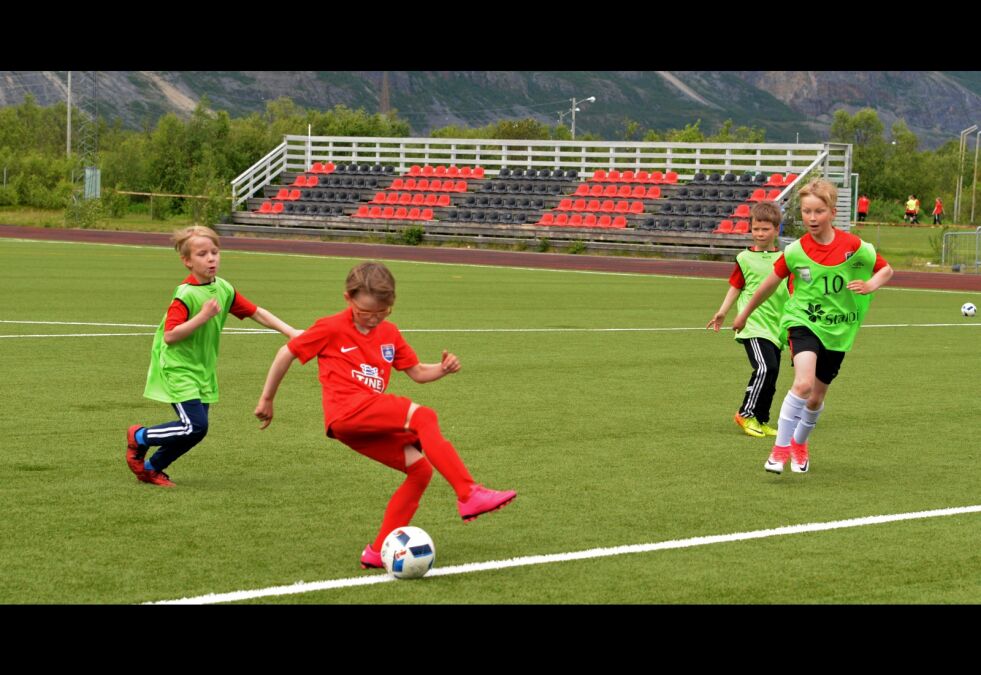 Det ble satt mange fine mål under fotballskolen.
 Foto: Hannah Persen