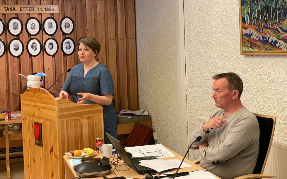 Ordfører Helga Pedersen og varaordfører Odd Erik Solbakk har bedt Sametinget om mer penger over neste års budsjett.
FOTO: BIRGITTE WISUR OLSEN